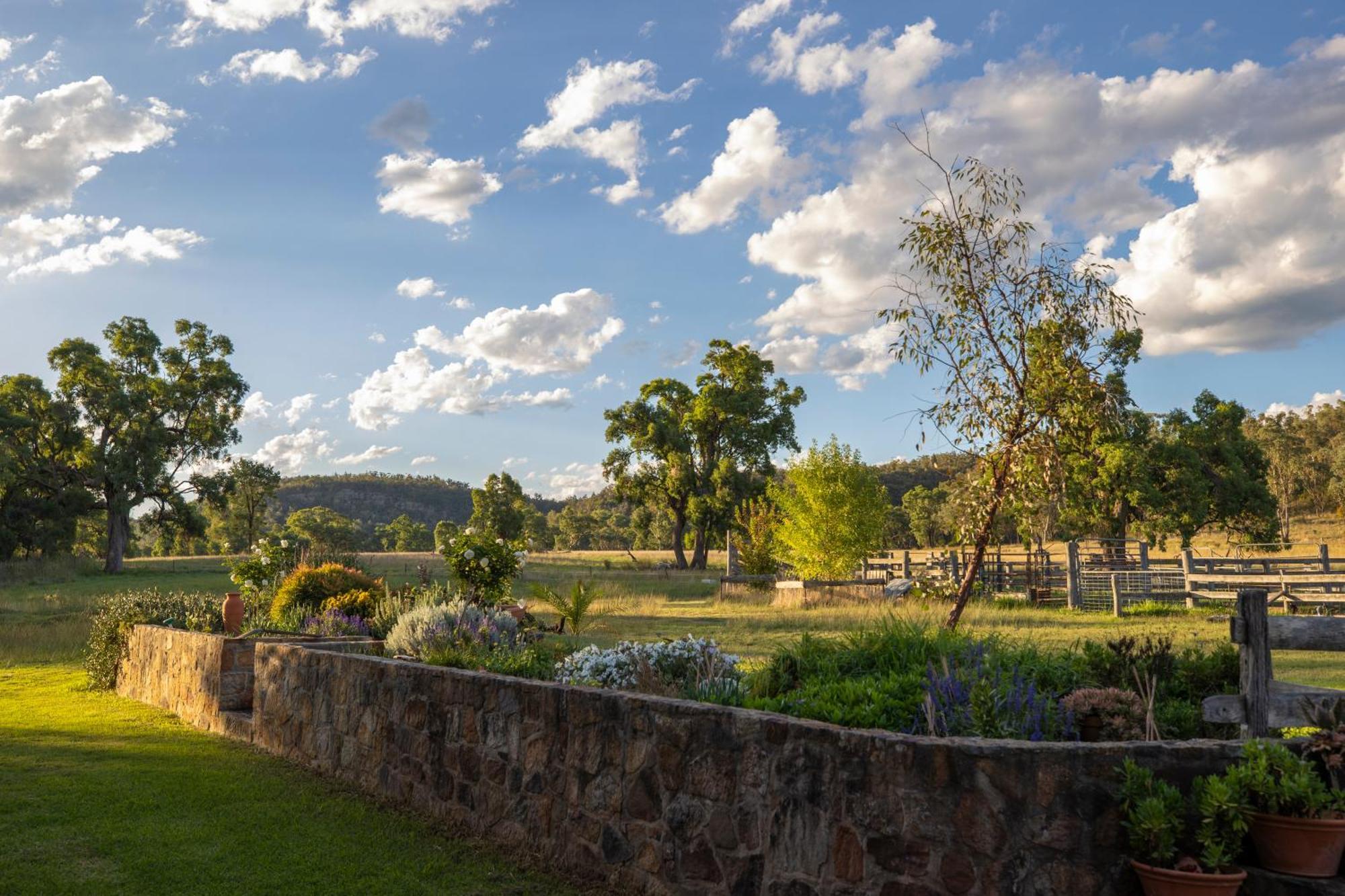 Pilliga Pottery Creative Farmstay Coonabarabran Exterior photo